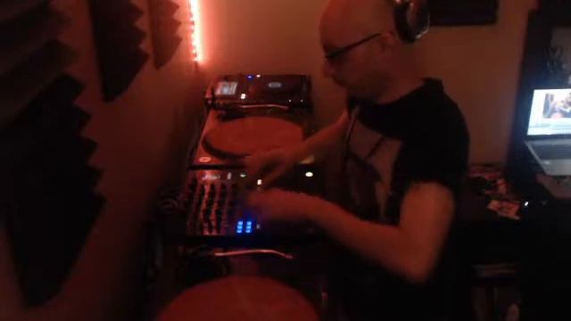 ROUCHOS - Taster's Choice (Curated Techno DJ Set) (Mostly Techno DJ Sets and Livestreams) смотреть онлайн