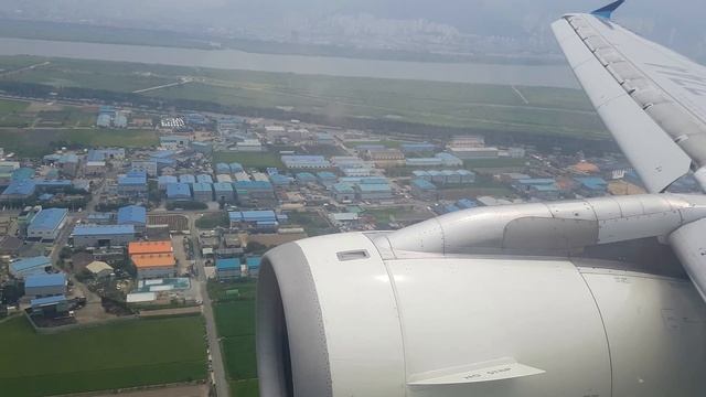 [4K] Landing RWY 36L of Busan/Gimhae Airport!, South Korea / Air Busan A320-200 [HL7744] смотреть онлайн