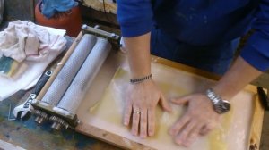 Изготовление вощины на вальцах. Видео от Vitalij Bespalov.