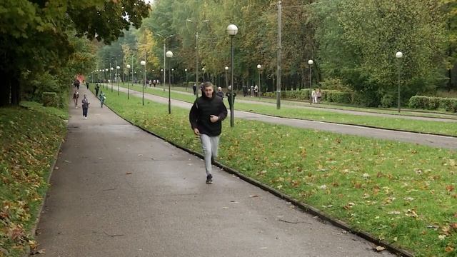 25 сентября в день города сотрудника смоленского отделение сбербанка встретились в реадовском парке смотреть онлайн