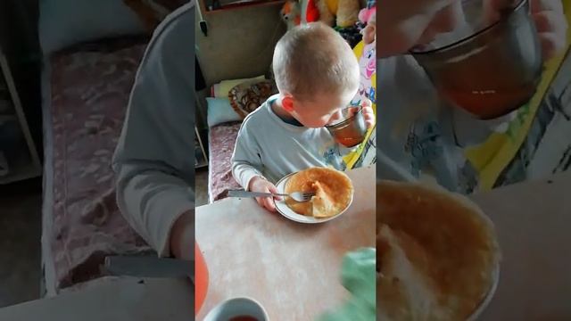 11авг. 2019. Блины пекла баба, а приветы маме- папе, бабе - деду! смотреть онлайн