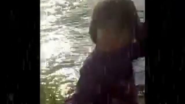 Маленькая девочка жжёт.3gp смотреть онлайн