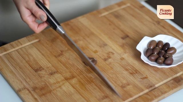 Як легко видалити кісточку з оливок смотреть онлайн