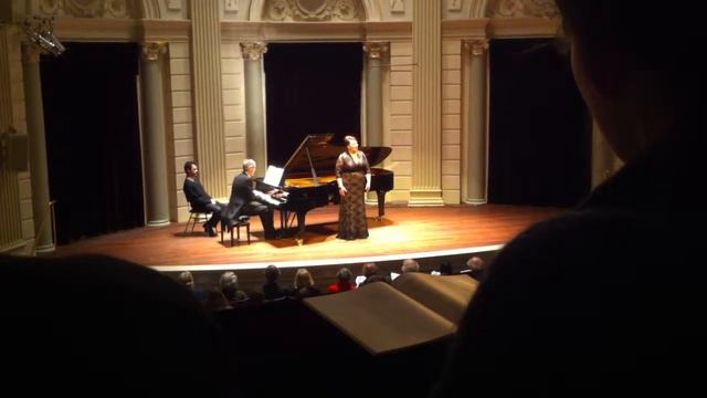 Concertgebouw. Marie-Nicole Lemieux смотреть онлайн