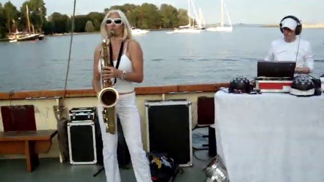 Candy Dulfer live on the Sensation White boat смотреть онлайн