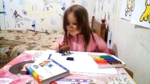 Лепим Ёжика из пластилина в месте с Дарьяшей смотреть онлайн