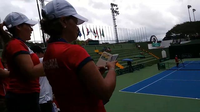 Celebración del gane de Jesse Flores para Costa Rica en Copa Davis смотреть онлайн