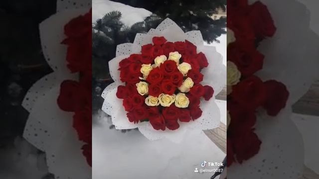 Букет из 45 роз. ставим 👍👍👍 смотреть онлайн