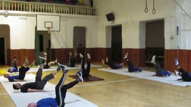 V Sokole cvičí muži Pilates - Benátky nad Jizerou смотреть онлайн