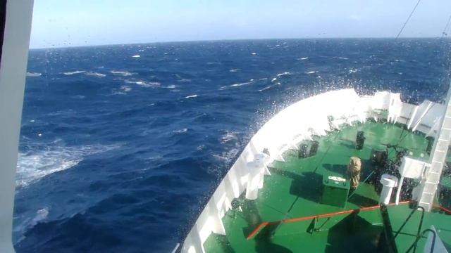 On the Bridge of the Polar Pioneer смотреть онлайн