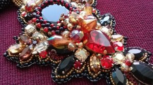 Бисероплетение.Урок 26. Кулон на чёкере.