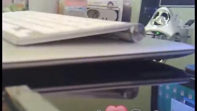 Macbook Air - Close up смотреть онлайн