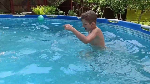 ДАЧА на УДАЧУ смотреть онлайн