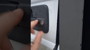 как открыть  дверь мерседес  актрос