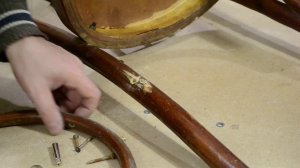 Как восстановить разбитое отверстие под шуруп.