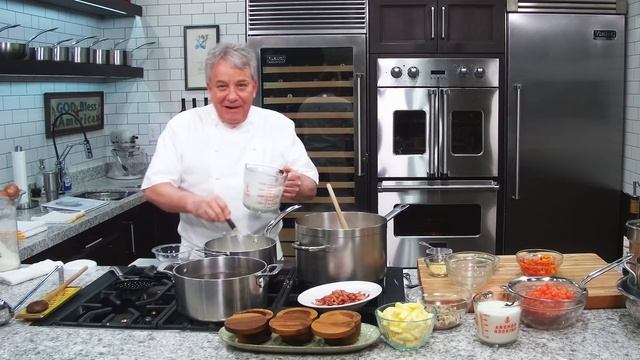 How to Make Clam Chowder | Chef Jean-Pierre смотреть онлайн