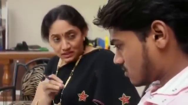 Hot Aunty With Small Boy Video