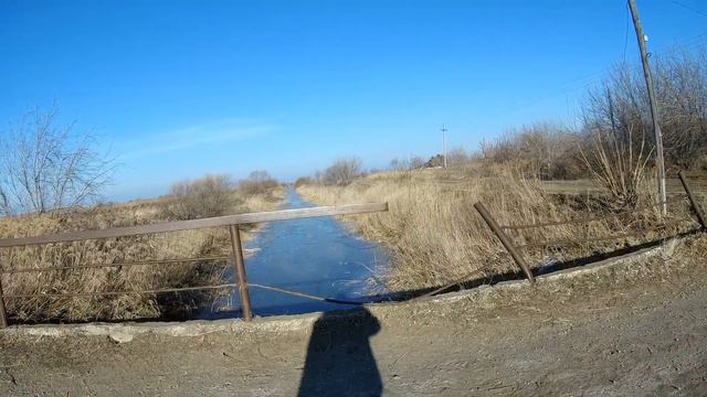 Пешком 11 км за 2 часа. (с. Новосельское - с. Лебединое - с. Новосельское).) смотреть онлайн