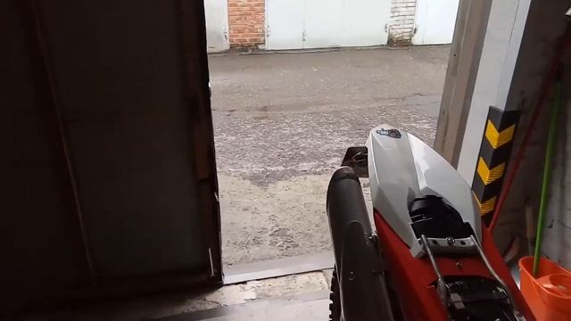 Husqvarna SMR 511 горячий пуск смотреть онлайн