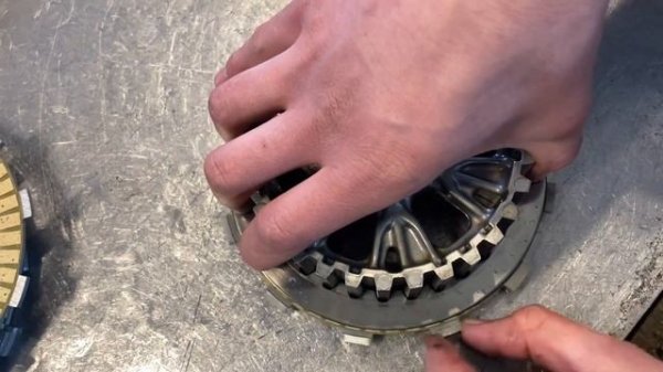 Обзор и ремонт корзины сцепления BMW K1200R, K1200S, K1300R, K1300S, K1200GT, K1300GT