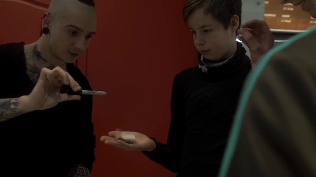 7 СЕКРЕТОВ ФОКУСОВ с МАРКЕРОМ | БЬЁТ ТОКОМ | Magic five смотреть онлайн