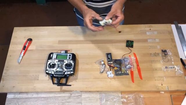 8. Сборка летающей радиоуправляемой модели. Обзор аппаратуры для управления самолетом смотреть онлайн