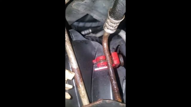 2005 Chevy Equinox- Oil Cooler Line Patching смотреть онлайн