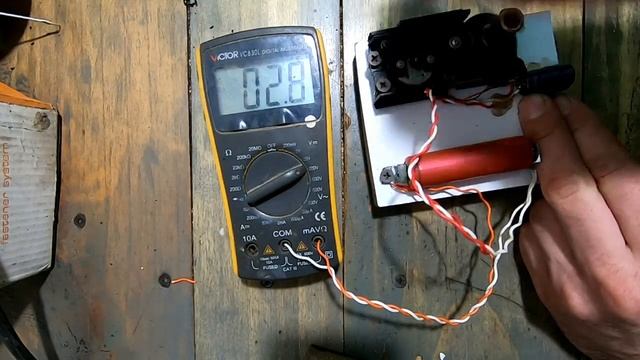 Микро генератор из старого дисковода