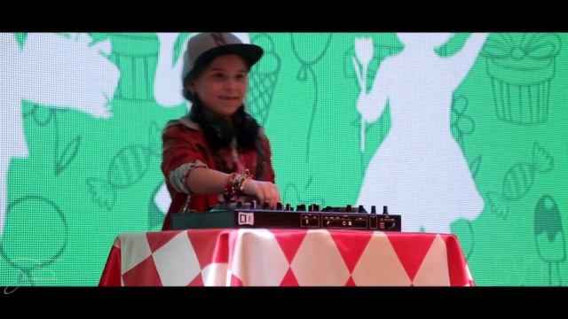 Злата Бобрицкая Детский мир смотреть онлайн