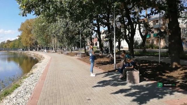 Прогулка по набережной Олега Матвеева в Вышнем Волочке смотреть онлайн