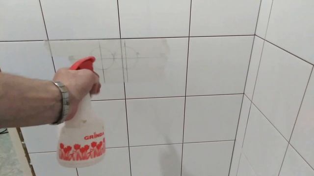 Как сделать отверстия в керамической плитке. Установка подрозетников в кафель. смотреть онлайн