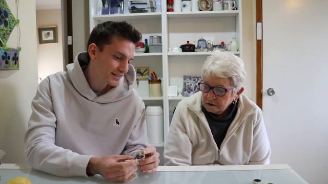 My Grandma Reacts To Fidget Spinners смотреть онлайн