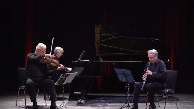 TRIO APOLLON BERLIN Max Bruch op. 83, 5. Andante Rumänische Melodie смотреть онлайн