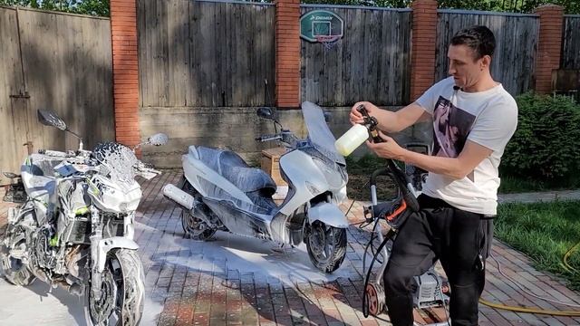 Как и чем лучше мыть Мотоцикл/Скутер смотреть онлайн