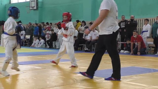 Открытое первенство и чемпионат Хакасии по армейскому рукопашному бою среди допризывной молодежи ч- смотреть онлайн