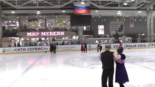 "Зимнее танго" - ансамбль "Москвичи" 27 декабря 2017 смотреть онлайн
