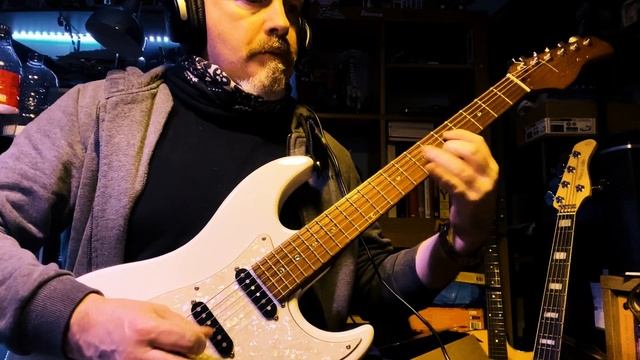 Sort of a groovy rock vibe смотреть онлайн