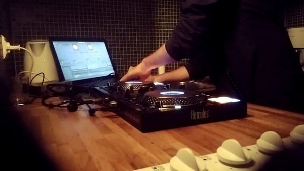 "Hercules DJControl Jogvision Contest" (Janvier 2016)