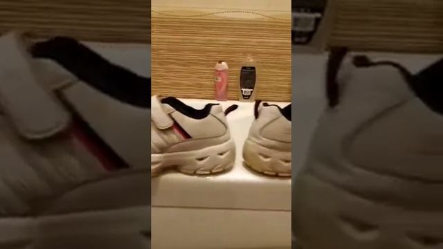 Как очистить белые кроссовки,в том числе от чёрных полос смотреть онлайн