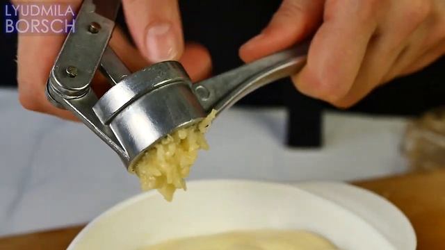 Салат "Мужской Каприз" очень вкусный, слоеный салат. Мой НОВЫЙ простой и быстрый рецепт салата. смотреть онлайн