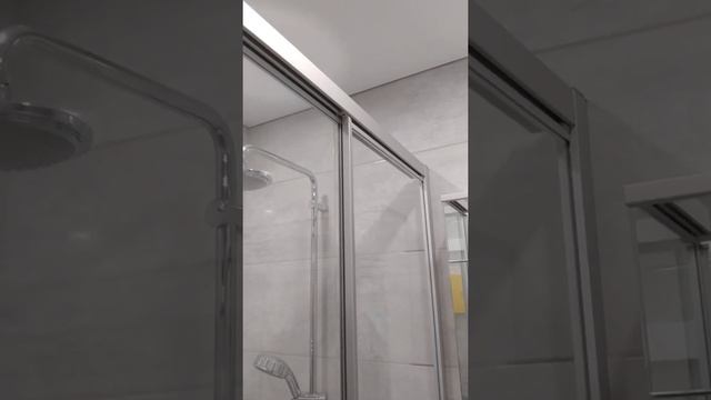 ДУШЕВОЕ ОГРАЖДЕНИЕ PRACTIC SQUARE GK-422, ПРОФИЛЬ ХРОМ МАТОВЫЙ, ПРОЗРАЧНОЕ СТЕКЛО смотреть онлайн