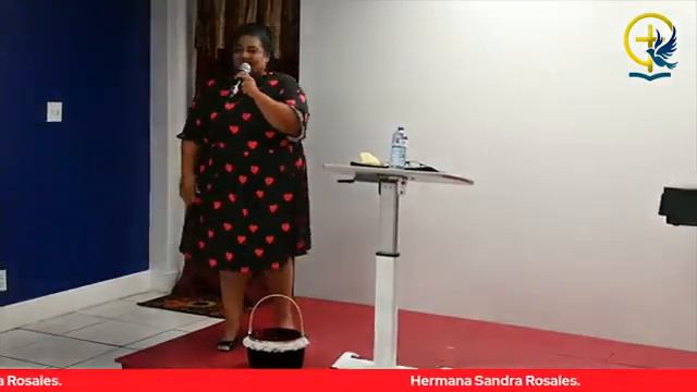 Hermana Sandra Rosales Tema Vístete De Reyna. смотреть онлайн