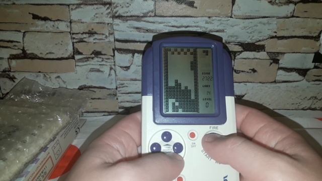 Редкий тетрис 80+5 игр в одном.