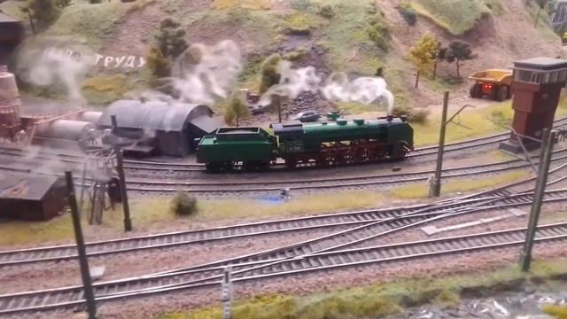 паровоз ПТ31-10 Гранд макет.mp4