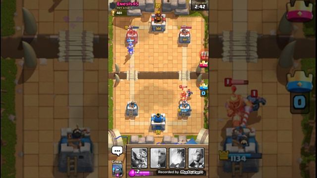 Играем Clash Royale:ПЫТАЕМСЯ ВЫБИТЬ ГИГ. СКЕЛЕТА смотреть онлайн