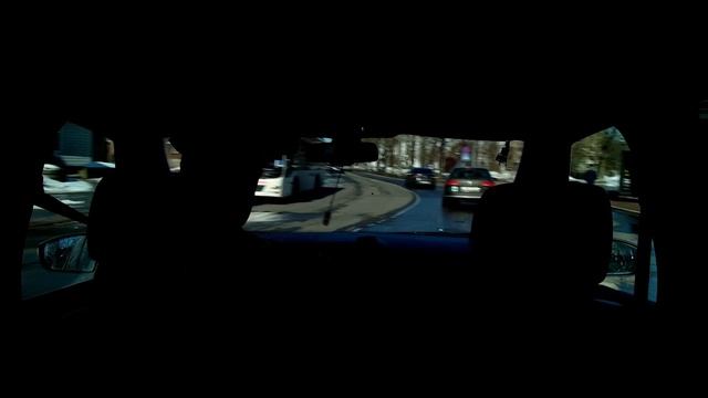 Что важнее: время или деньги? Есть ли смысл гнать в городе? смотреть онлайн