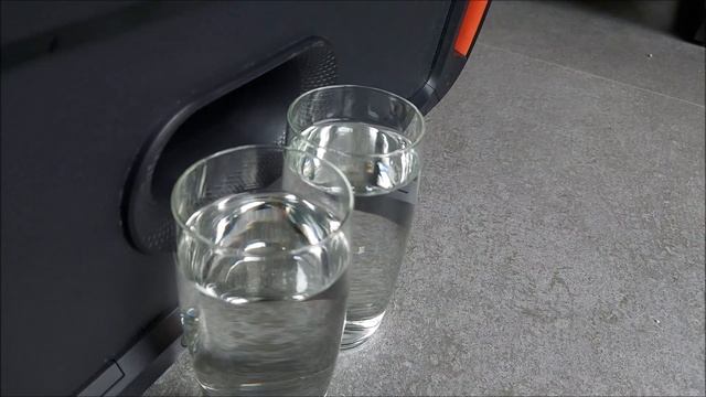 Can The Jbl Partybox 300 BREAK The Glass?? смотреть онлайн