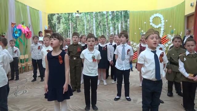 "У могилы неизвестного солдата".Поют дети.Праздничный Утренник.Москва.7-е мая 2019. смотреть онлайн