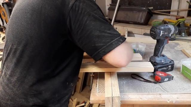 Ławka Z Europalety. / Euro-pallet Bench.