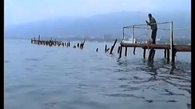 Геленджик 1999 год. Пляж в районе "Коньков" смотреть онлайн